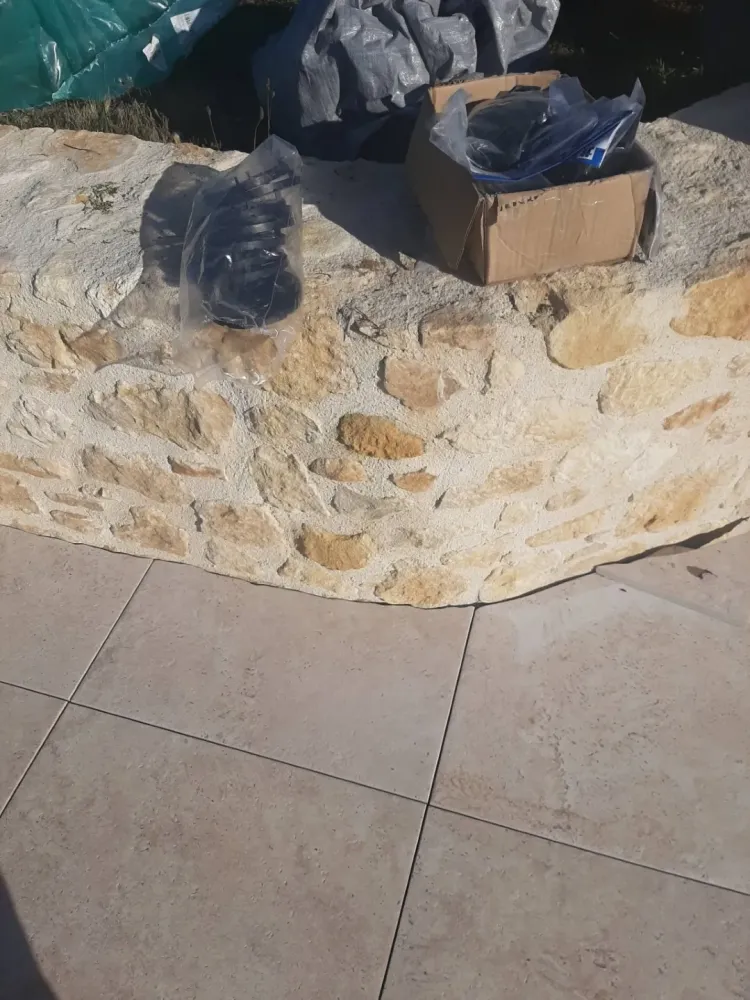 Chantier terrasse et tour de piscine sur plot (3)